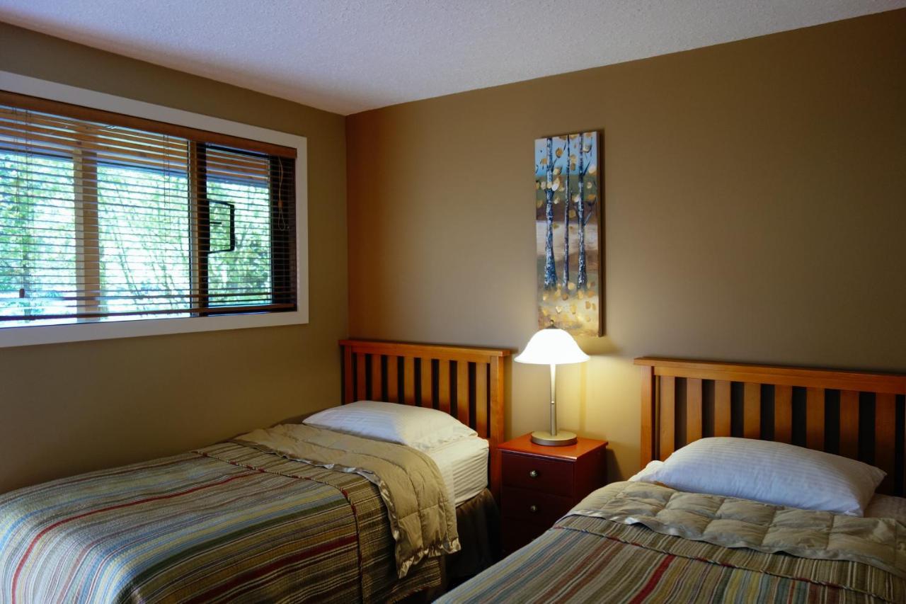 Skeena River House Bed & Breakfast Terrace Ngoại thất bức ảnh