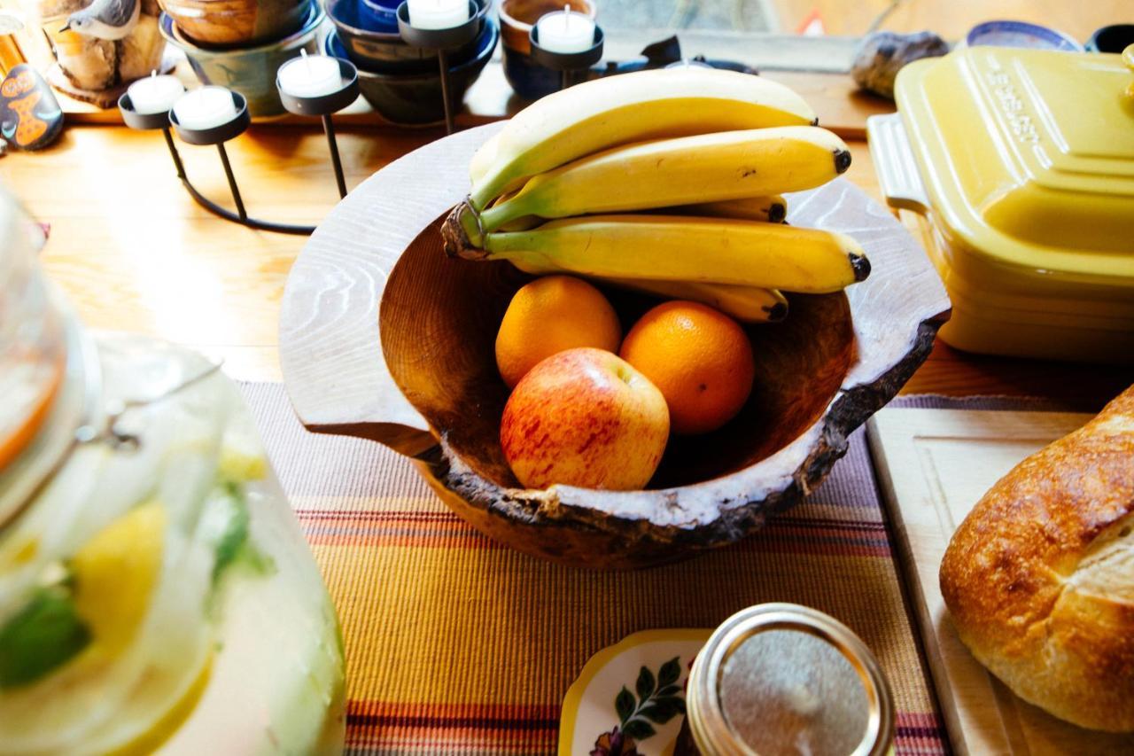 Skeena River House Bed & Breakfast Terrace Ngoại thất bức ảnh