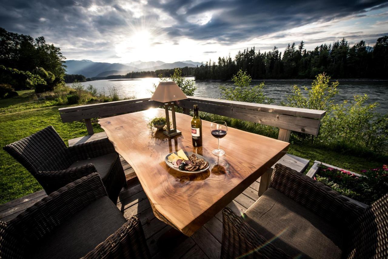 Skeena River House Bed & Breakfast Terrace Ngoại thất bức ảnh