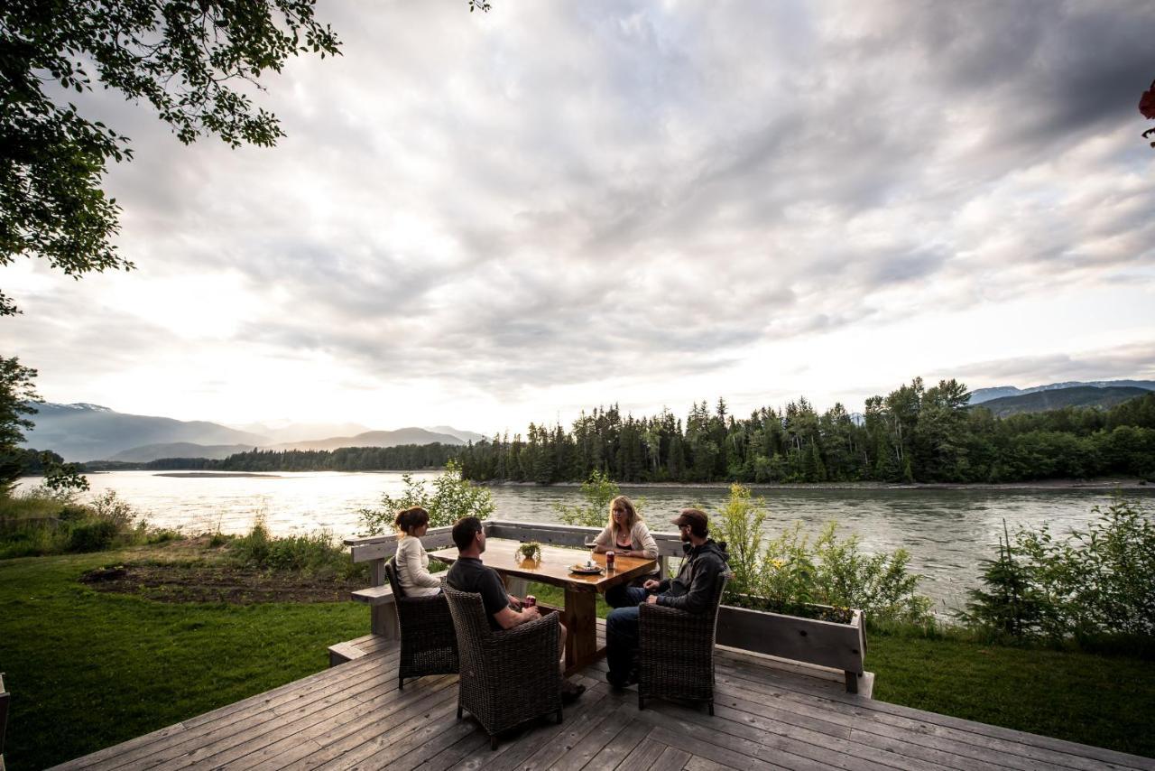 Skeena River House Bed & Breakfast Terrace Ngoại thất bức ảnh